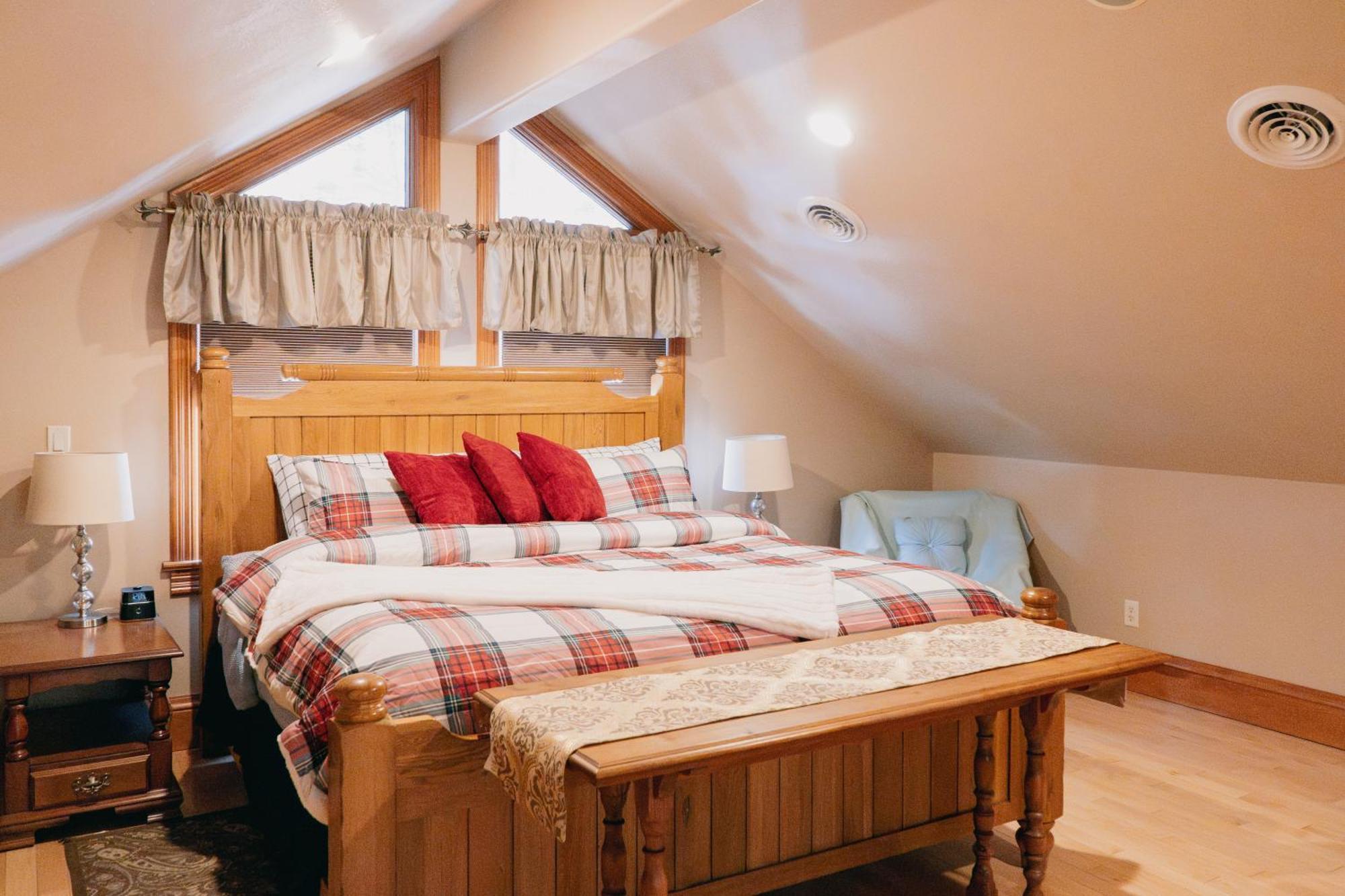 First Deadwood Cottages Eksteriør billede